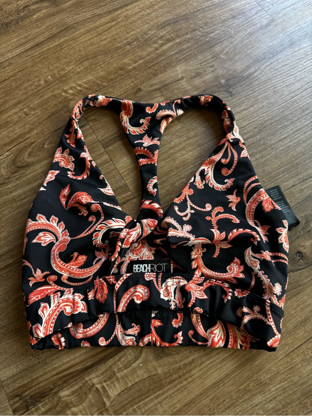Beach Riot Ava sports bra black red paisley size Small